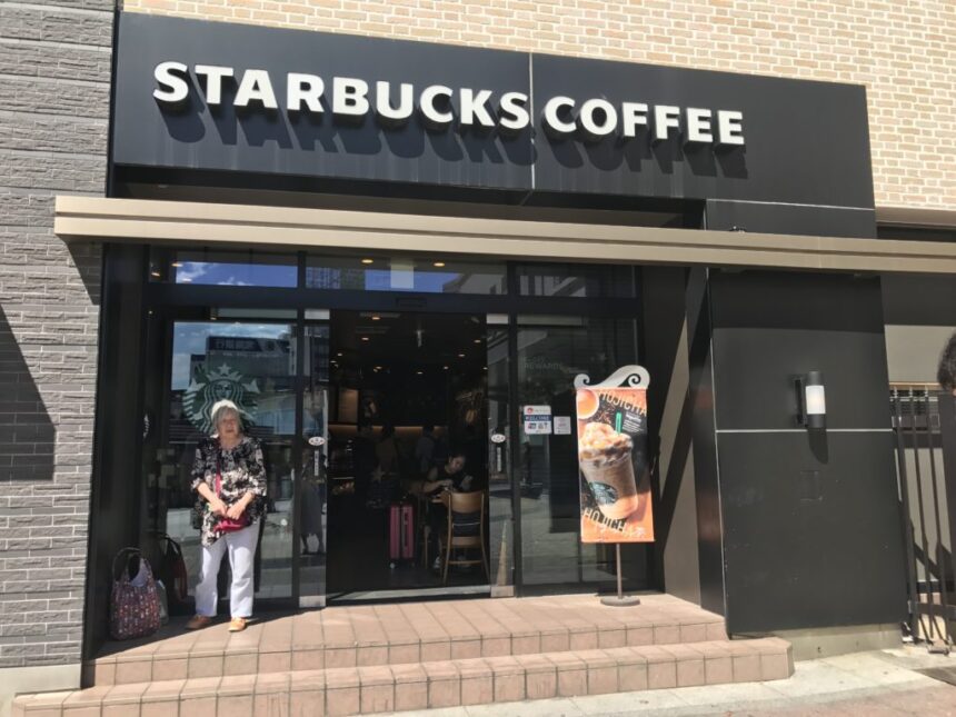 スターバックスアトレ上野店