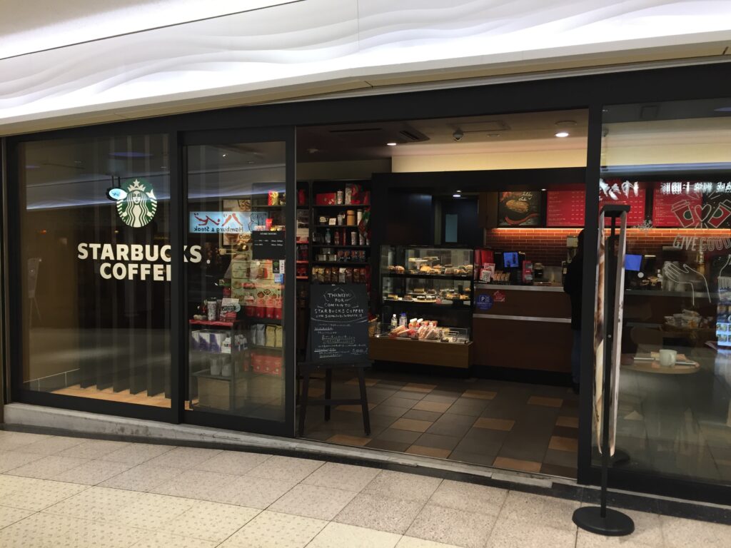 スターバックス新宿サブナード店 スタバ電源検索